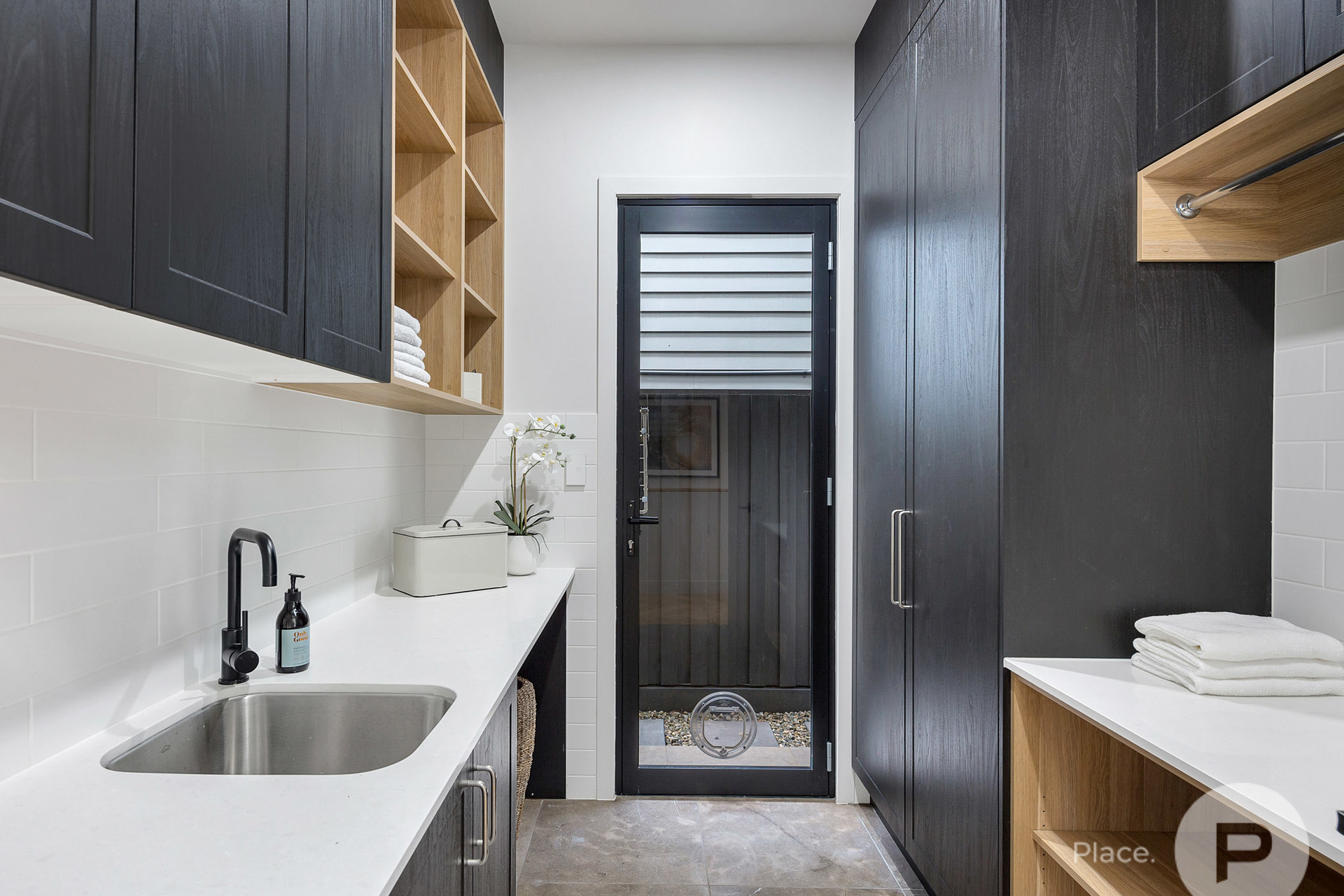 23LizzieStreet-Bardon