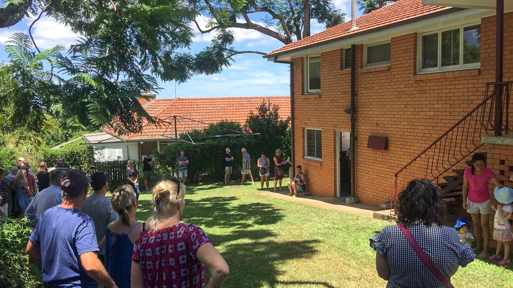 Auction in Brisbane suburb 