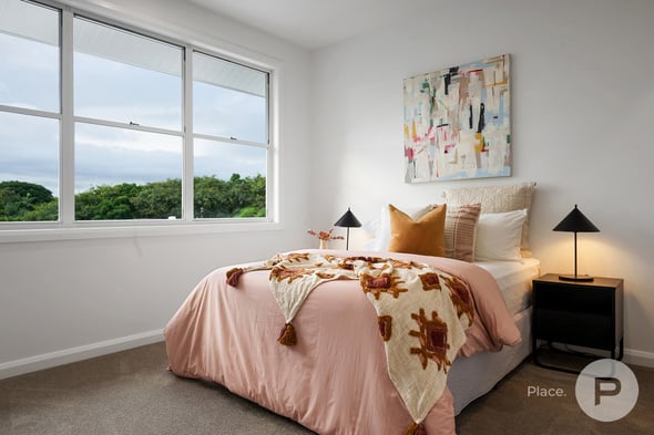 How to make your guest bedroom feel like home