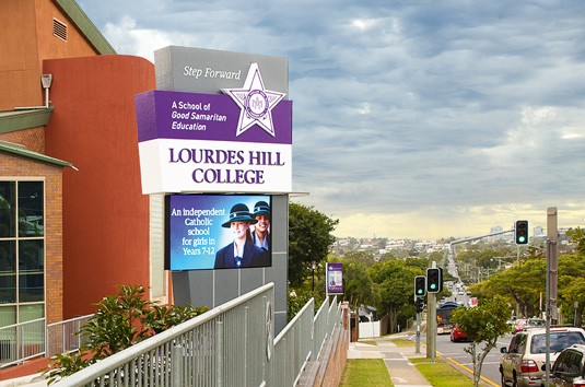 lourdes-hill-college-led-sign