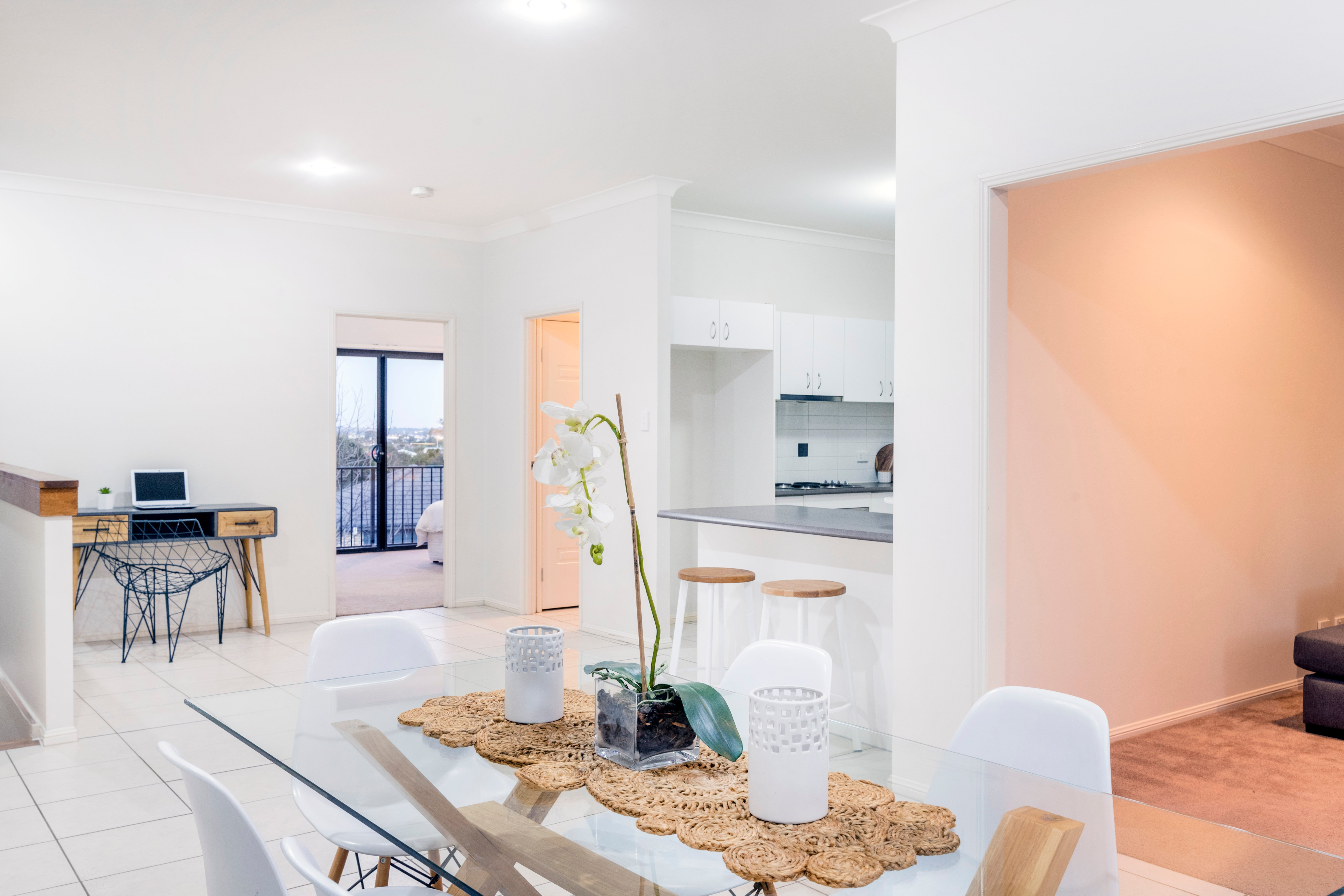preparing_house_for_sale_staging