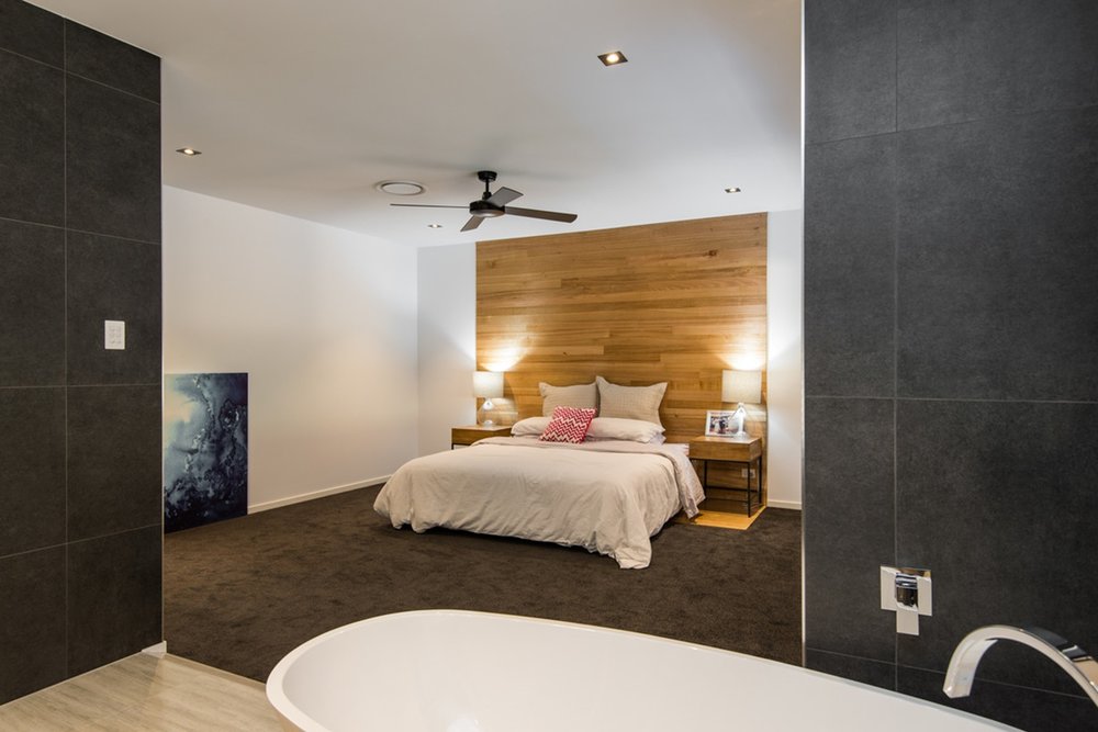 Photo Credit: http://www.eplace.com.au/properties/house-qld-seven-hills-r2-966457/